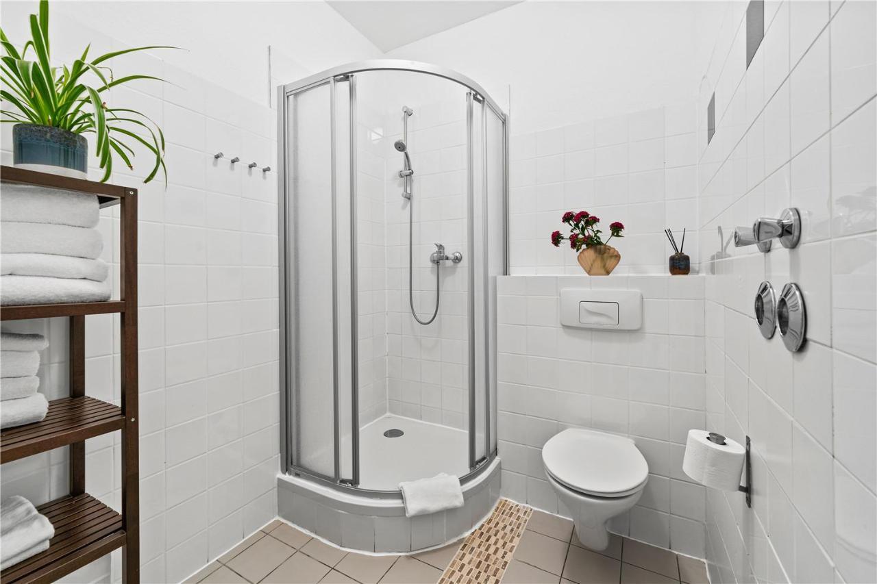 33 Efg Schoenhauser Allee Mit Balkon Lejlighed Berlin